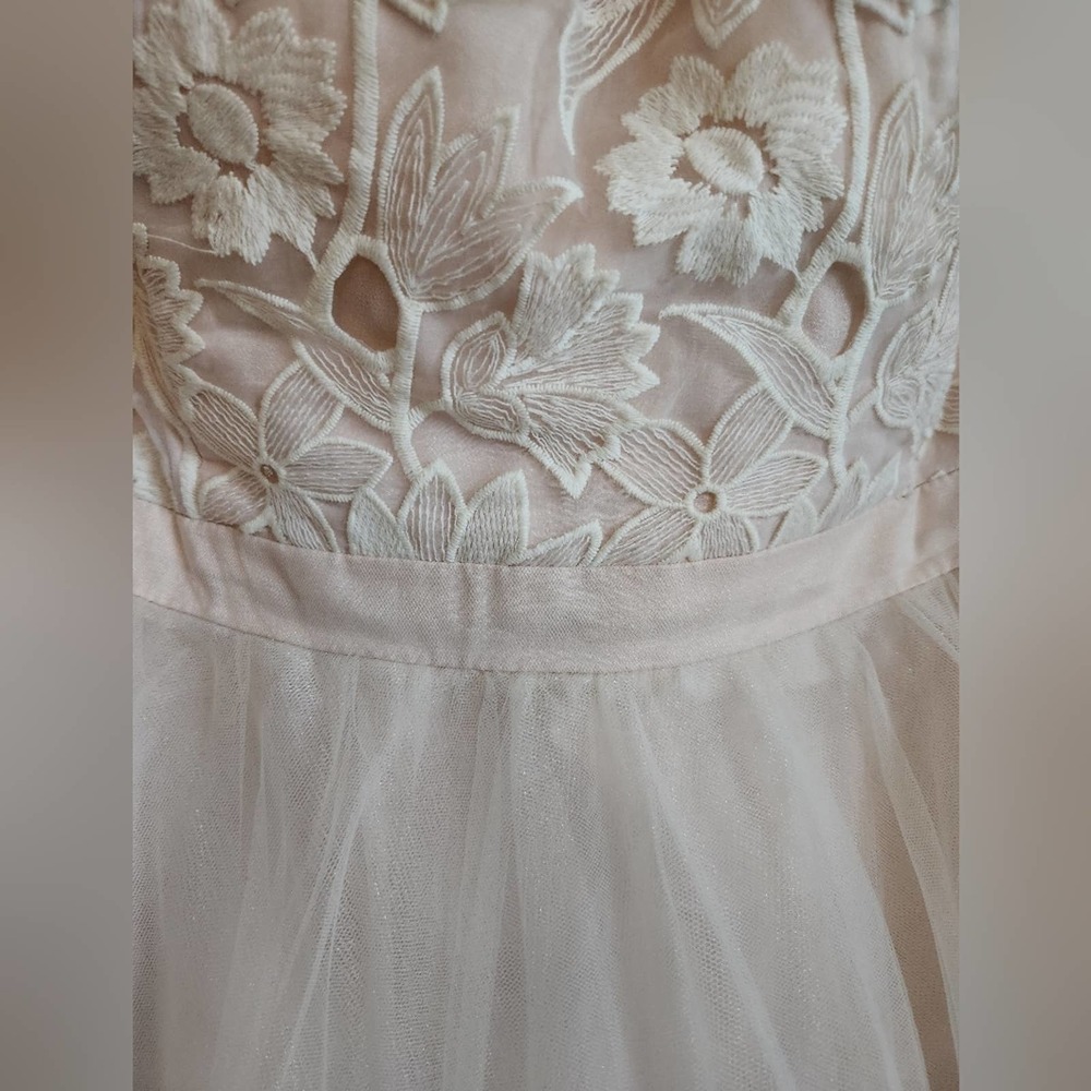 NWT Chi Chi London A Love Above The Rest Dress in Blush Pink Size 2 - Picture 5 of 9